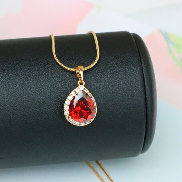 "Teardrop Red Pendant with Crystal Border in Elegant Rose Gold Setting, XPPT1618 - Picture 10 of 13